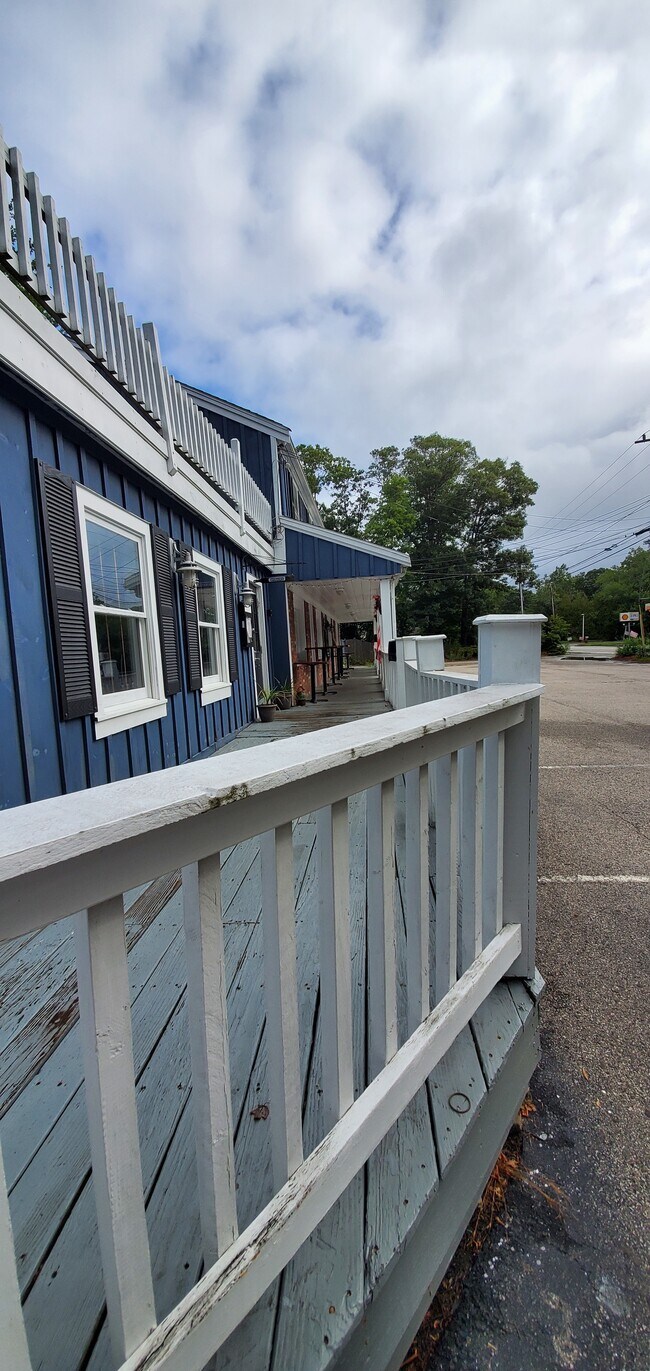 79 MA-130 in Sandwich, MA - Building Photo - Building Photo