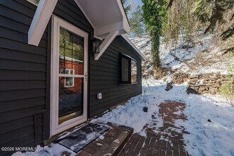 94 Valley Ave in Highlands, NJ - Building Photo - Building Photo