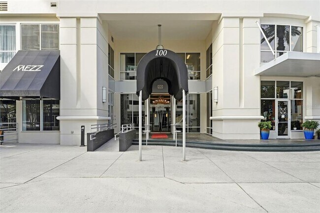 100 S Eola Dr in Orlando, FL - Building Photo - Building Photo