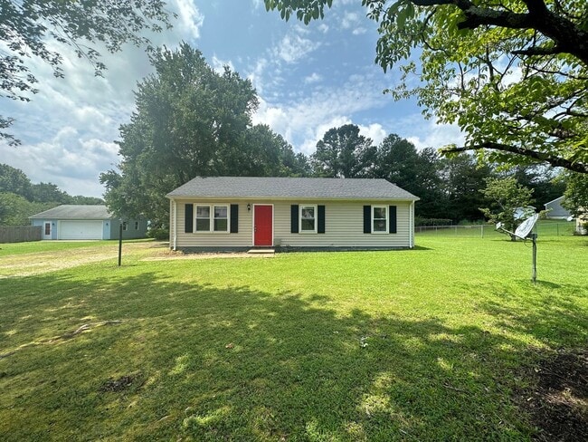 8345 Raven Run Dr in Mechanicsville, VA - Building Photo - Building Photo