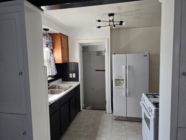 10335 Merlin St in Detroit, MI - Building Photo - Building Photo