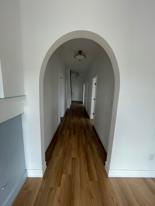 18 S Palmway in Lake Worth Beach, FL - Building Photo - Building Photo