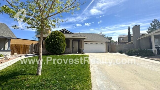 13675 Ruby Cir in Victorville, CA - Building Photo - Building Photo
