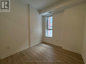 30 Dreamers Wy in Toronto, ON - Building Photo - Building Photo