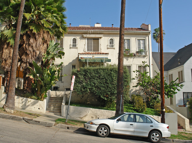 1926 Whitley Ave in Los Angeles, CA - Foto de edificio - Building Photo