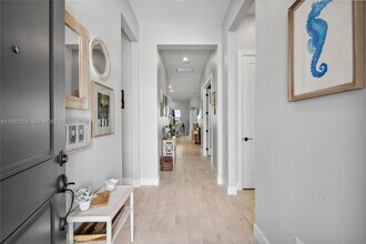 9734 SW Meridian Wy in Stuart, FL - Building Photo - Building Photo