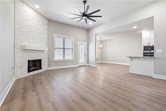 7006 Orange Ave in Bentonville, AR - Building Photo - Building Photo