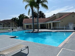 12510 Vista Isles Dr in Sunrise, FL - Building Photo - Building Photo