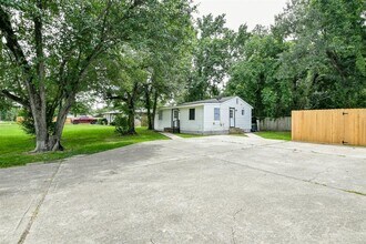 24204 Linda Ln in Porter, TX - Building Photo - Building Photo