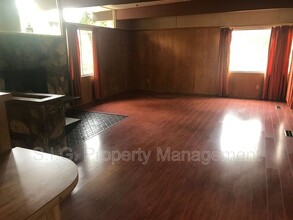 7224 Verdugo Crestline Dr in Los Angeles, CA - Building Photo - Building Photo