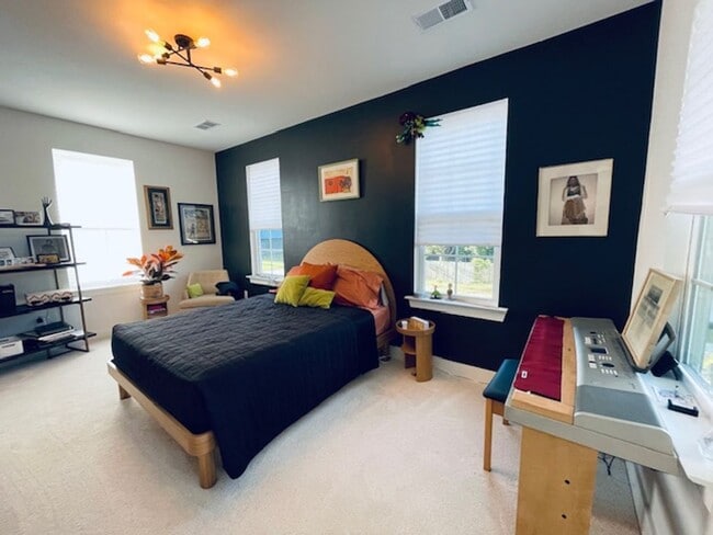 property at 210 Saint Anns Alley