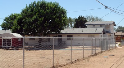 20158 Rimrock Rd in Apple Valley, CA - Foto de edificio - Building Photo