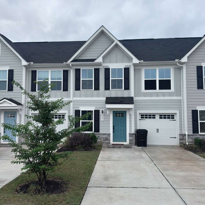 245 Scenic Rd in Anderson, SC - Building Photo