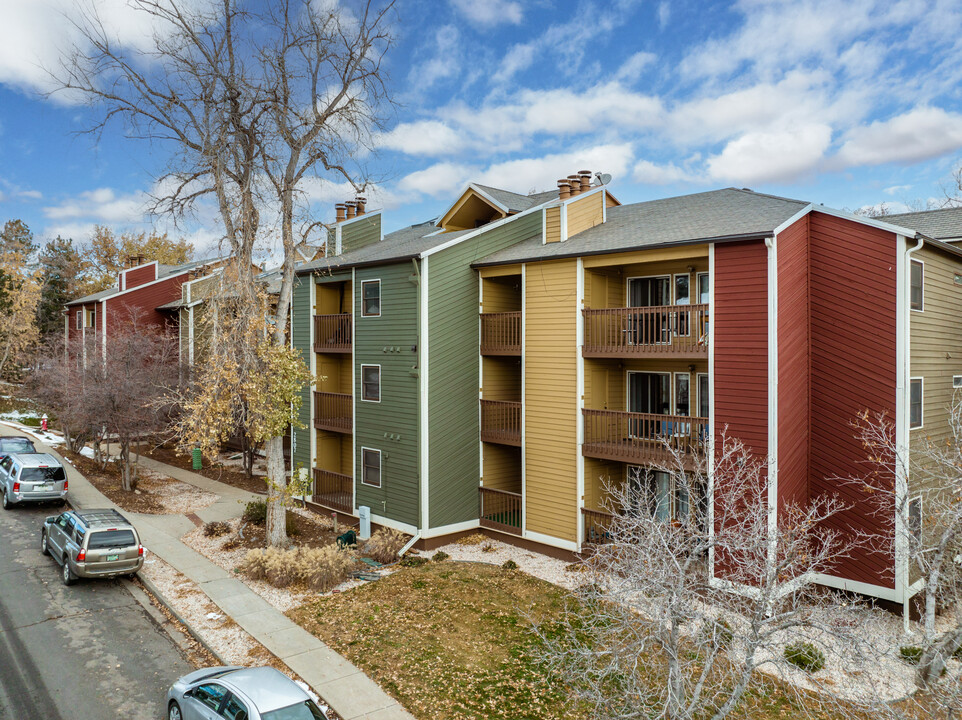 Gold Run Condominiums in Boulder, CO - Foto de edificio