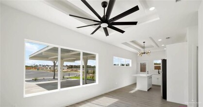 1301 E Iris Ave-Unit -4 in McAllen, TX - Building Photo - Building Photo