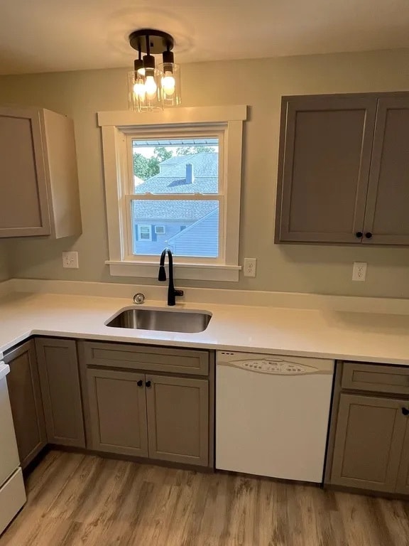 26 Island Ave, Unit 28 in East Providence, RI - Building Photo - Building Photo