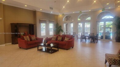 5923 Manchester Way in Tamarac, FL - Building Photo - Building Photo