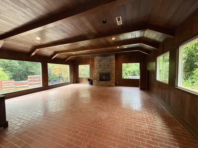 4600 NW Cornell Rd in Portland, OR - Building Photo - Building Photo