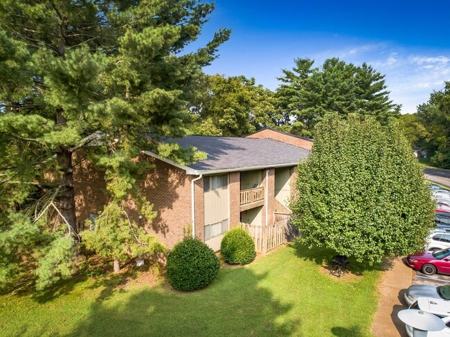 property at 226 Yelton Ct