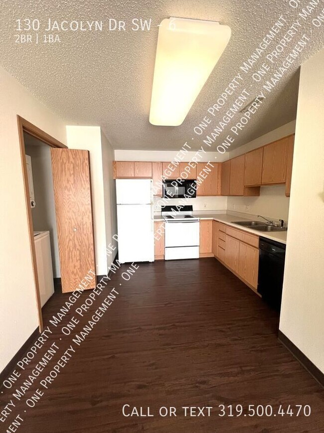 130 Jacolyn Dr SW in Cedar Rapids, IA - Foto de edificio - Building Photo