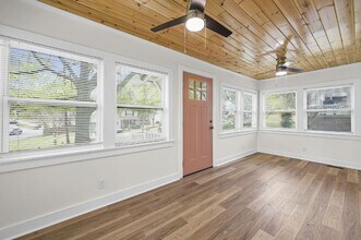 441 Oak Dr in Hapeville, GA - Building Photo - Building Photo