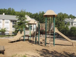 Cavalier @ 100 in Lithonia, GA - Foto de edificio - Building Photo