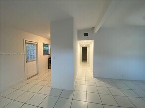 3360 Frow Ave in Miami, FL - Building Photo - Building Photo