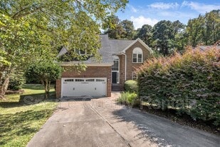 110 Chestone Ct in Cary, NC - Building Photo