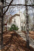 379 Butternut Dr in Auburn, AL - Building Photo