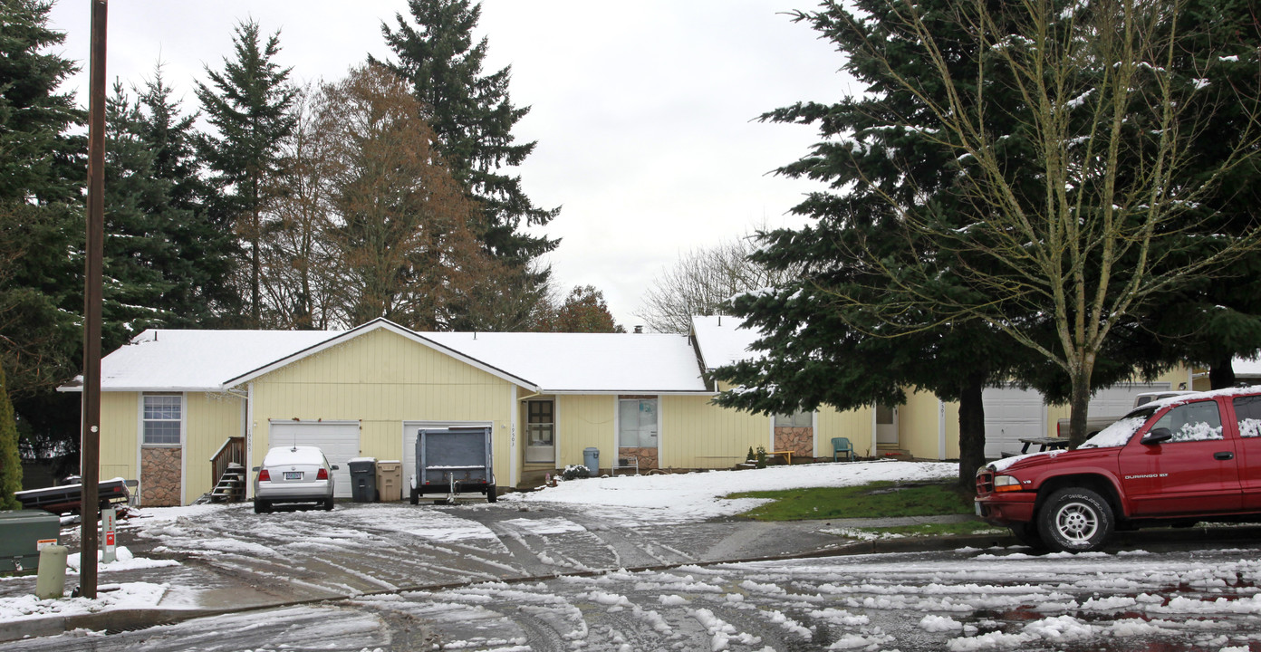 19499-19507 SW Hopi Ct in Tualatin, OR - Building Photo