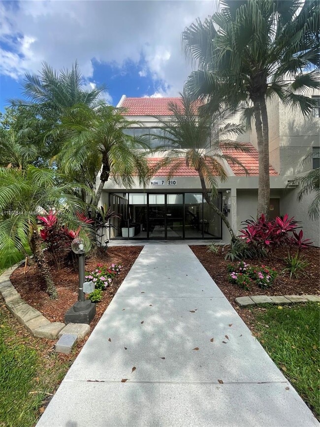 property at 210 Lakeview Dr