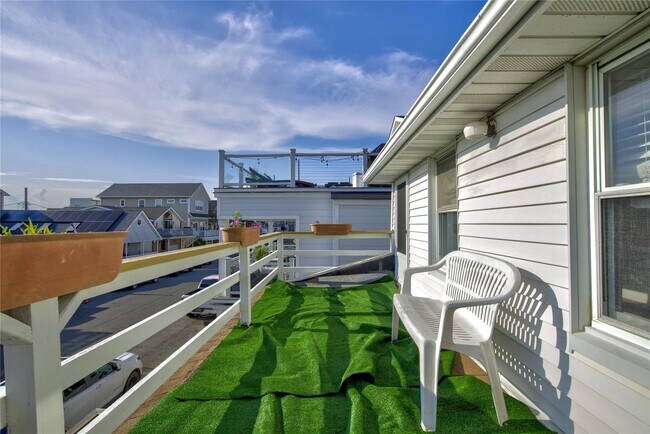 78 Virginia Ave in Long Beach, NY - Building Photo - Building Photo