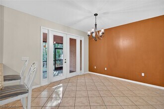 7666 Bristol Cir in Naples, FL - Building Photo - Building Photo