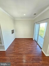 13500 Derry Glen Ct, Unit 304 in Germantown, MD - Building Photo - Building Photo
