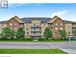 4450 Fairview St in Burlington, ON - Building Photo - Building Photo
