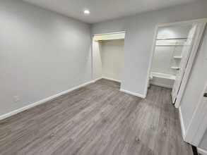 8826 Wakefield Ave in Panorama City, CA - Building Photo - Building Photo