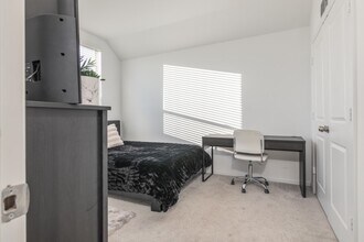 10622 Cabot Trl in Rosharon, TX - Foto de edificio - Building Photo