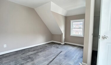 16 Long Ave, Unit 3 in Boston, MA - Building Photo - Building Photo