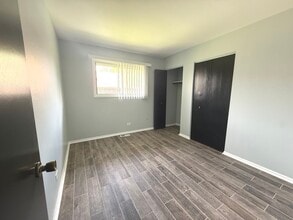 1105 Fulton Dr in Streamwood, IL - Building Photo - Building Photo