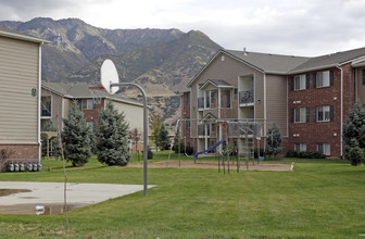 Cambridge Crossing Apartments in South Weber, UT - Building Photo - Building Photo