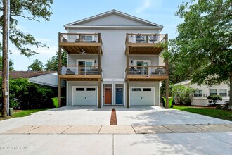 305 Fayetteville Ave in Carolina Beach, NC - Building Photo - Building Photo