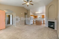 600 Valley Meadows Dr in Rio Rancho, NM - Building Photo - Building Photo