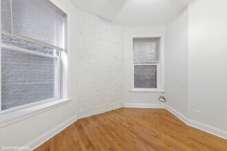 862 W Newport Ave in Chicago, IL - Building Photo - Building Photo