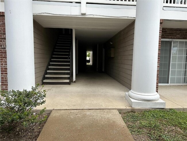 664 Materdie Ln in Florissant, MO - Building Photo - Building Photo