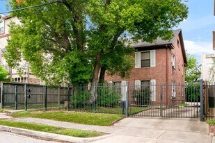 1821 Oakdale St in Houston, TX - Building Photo