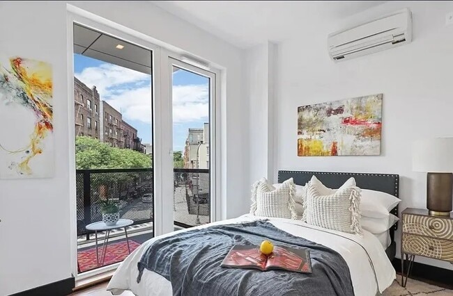 290 Union Ave, Unit 290 Union Ave - 3 Bedroom