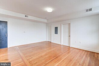 1575 Spring Pl NW in Washington, DC - Building Photo - Building Photo