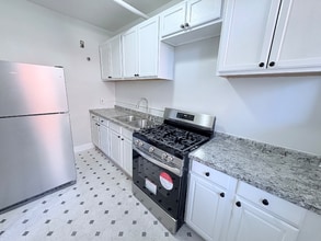 1611 Hampton Blvd, Unit C1 in Norfolk, VA - Foto de edificio - Building Photo