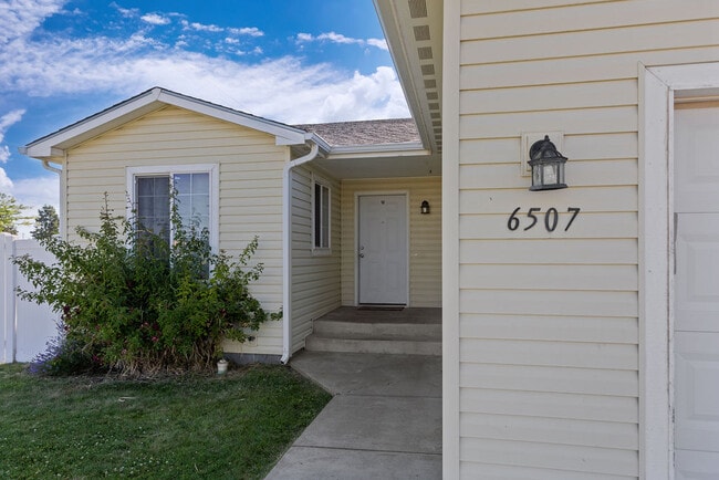 property at 6507 Chumani Rd