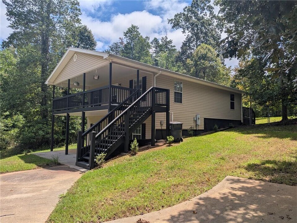 58 Pinewood Dr in Dahlonega, GA - Building Photo